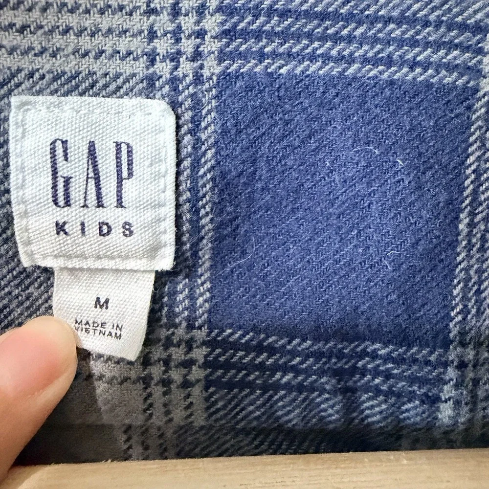 Gap Kids M Navy Gray Plaid Flannel 100% Cotton Button Down Shirt